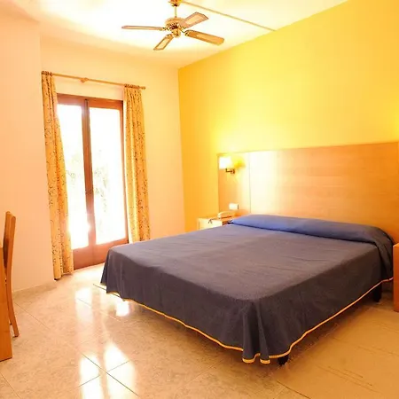Hotel Tagomago 3*